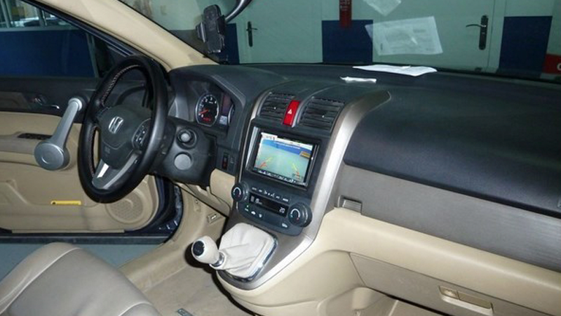 Instalación equipo Multimedia Honda CR-V