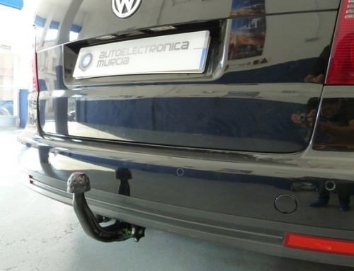 Instalación de Enganche de Remolque y Manos Libres en Volkswagen Touran
